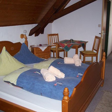 Landgasthof Gotzenmuehle Lichtenau  Экстерьер фото
