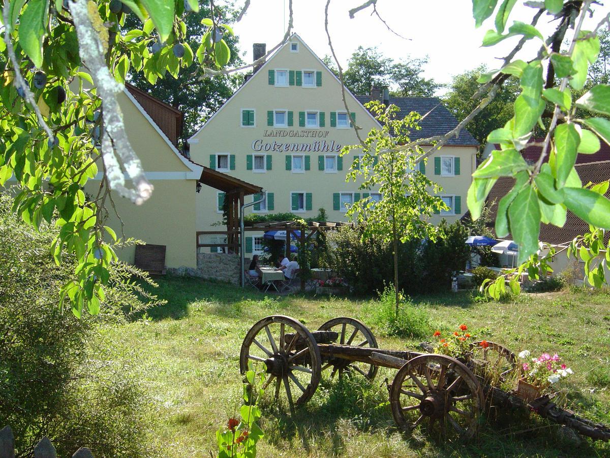 Отель Landgasthof Gotzenmuhle Lichtenau  Экстерьер фото